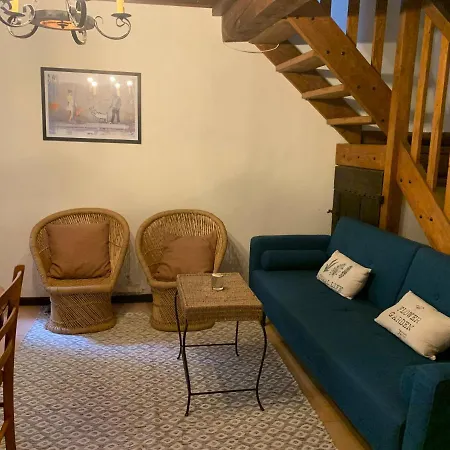 Gite Pommier Au Chateau Des Pauses Lodge Saint-Andre-de-Majencoules
