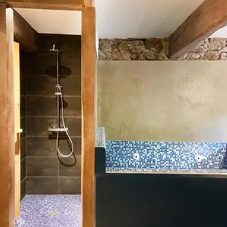 Gite Pommier Au Chateau Des Pauses Lodge *